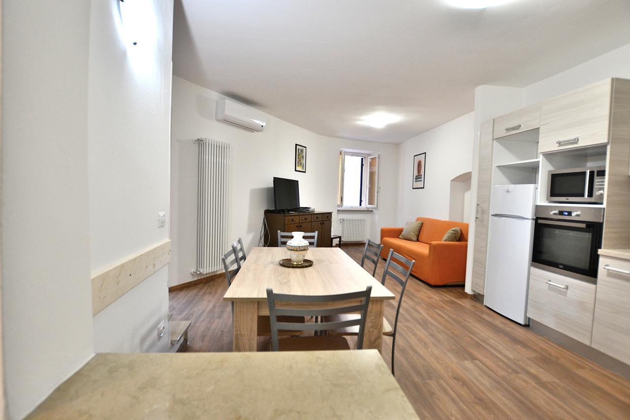 Apartment Del Pescatore トッリ・デル・ベーナコ エクステリア 写真